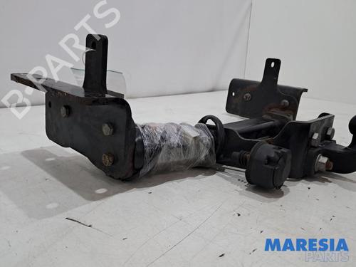 Tow ball/Mechanism RENAULT MASTER III Van (FV) 2.3 dCi 125 RWD (FV0C, FV0D, FV0H, FV0J, FV0A, FV0K) | BP31408535C141