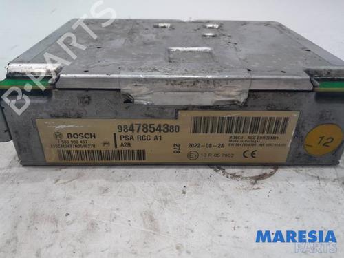 Bilradio OPEL CORSA F (P2JO) CORSA-e (68) (136 hp) 31511752