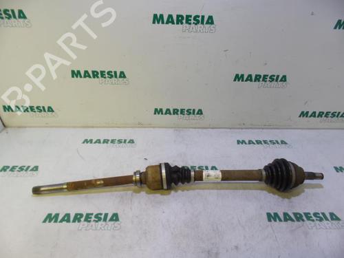 Used Right front driveshaft PEUGEOT 3008 I MPV (0U_) 1.6 VTi (120 hp) 31424302