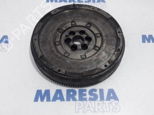 Used Flywheel PEUGEOT 5008 (0U_, 0E_) 1.6 16V (156 hp) 31456659