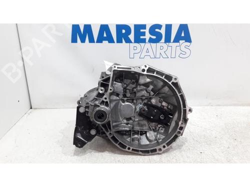 Used Gearbox PEUGEOT 208 I (CA_, CC_) 1.2 VTI 82 (82 hp) 31407927