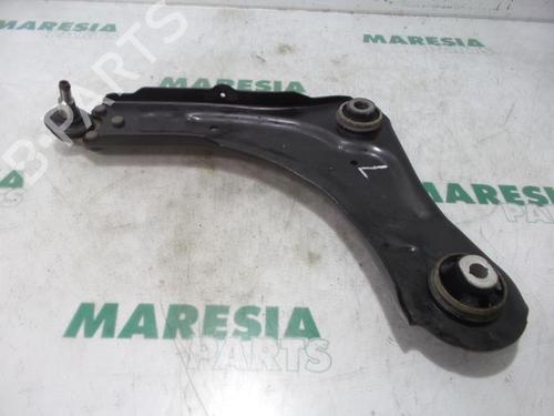 Used Left front suspension arm RENAULT MEGANE III Grandtour (KZ0/1) 1.5 dCi (KZ09, KZ0D, KZ1G, KZ29, KZ14, KZ1W, KZ10, KZ1F,... (110 hp) 31424854