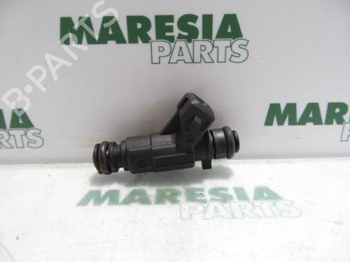Used Injector FIAT PUNTO (188_) 1.2 16V 80 (188.233, .235, .253, .255, .333, .353, .639,... (80 hp) 31467939