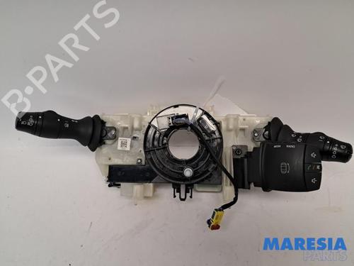 Used Switch RENAULT ZOE Hatchback Van (BFM_) Electric (BFME) (92 hp) 31519859