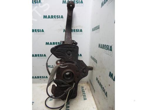 Used Left front steering knuckle ALFA ROMEO 156 (932_) 2.0 16V T.SPARK (932A2) (155 hp) 31481951