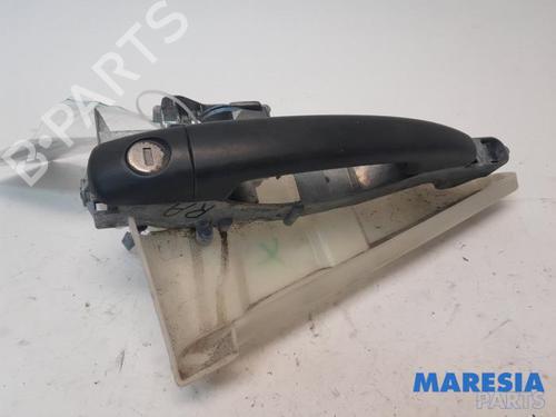 Used Exterior handle PEUGEOT EXPERT Van (VF3A_, VF3U_, VF3X_) 2.0 HDi 130 (128 hp) 31472216