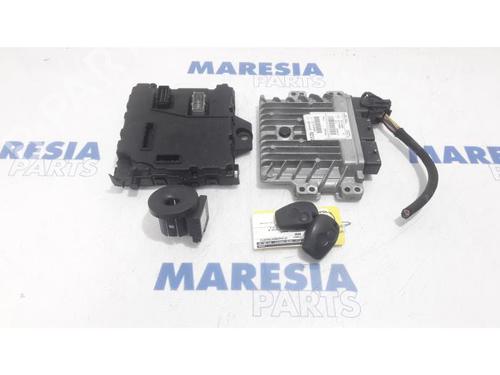 Used Engine control unit (ECU) RENAULT KANGOO BE BOP (KW0/1_) 1.5 dCi (KW0G) (90 hp) 31422872