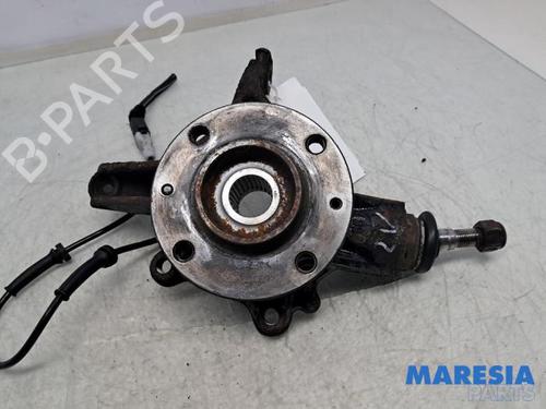 Used Left front steering knuckle PEUGEOT 3008 I MPV (0U_) 1.6 THP (150 hp) 32011731