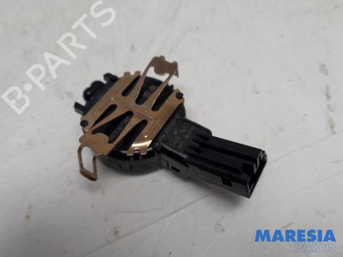 Used Electronic sensor CITROËN C4 III (BA_, BB_, BC_) ë-C4 (BCZKXC, BZCKSC) (136 hp) 31455332