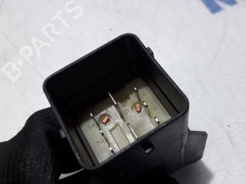 Electronic sensor PEUGEOT 5008 (0U_, 0E_) 1.6 HDi | BP31499527M84