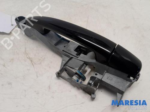 front-right-exterior-door-handle-peugeot-208-i-ca_-cc_-2012-2013-2014-2015-2016-2017-2018-2019-2020-2021-31482140 main image