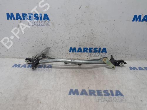 Used Front wipers mechanism PEUGEOT 208 II (UB_, UP_, UW_, UJ_) 1.2 PureTech 100 (101 hp) 31449543