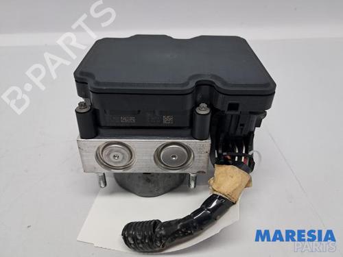 Used ABS pump RENAULT CLIO IV Grandtour (KH_) 0.9 TCe 90 (90 hp) 31468408