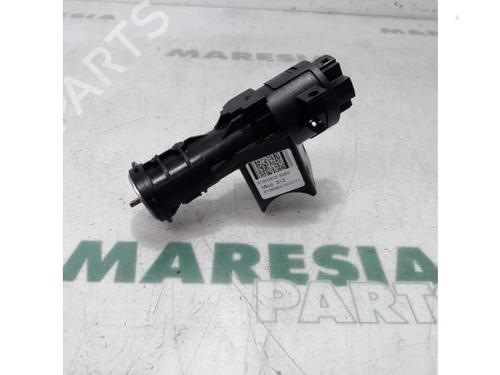 Used Ignition barrel FIAT 500 (312_) 0.9 (312AXG1A, 312.AXG11) (86 hp) 31424730