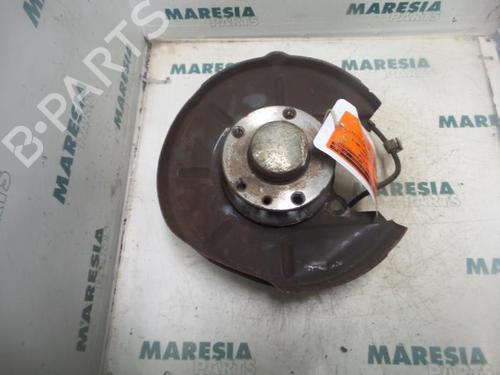 Used Right rear steering knuckle ALFA ROMEO 164 (164_) 3.0 24V (164.K1) (211 hp) 31490336