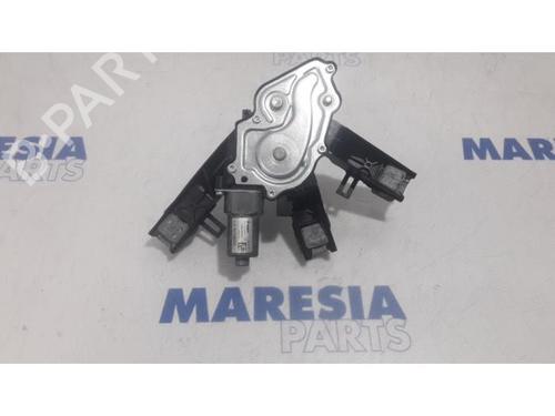 Used Rear wiper motor Rear wiper motor PEUGEOT 308 SW II (LC_, LJ_, LR_, LX_, L4_) 1.6 BlueHDi 120 (120 hp) 31431952 31431952