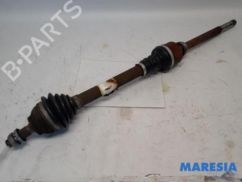 Used Right front driveshaft PEUGEOT 5008 (0U_, 0E_) 1.6 16V (120 hp) 31427762