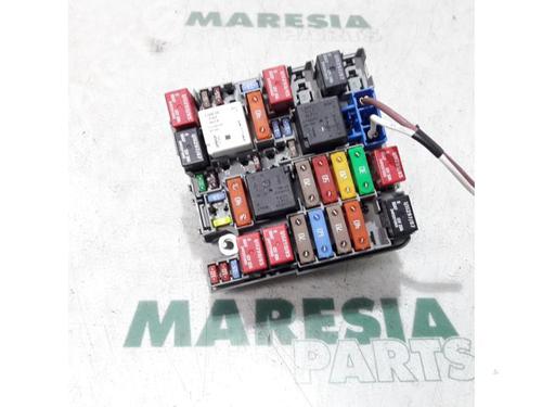 Used Fuse box FIAT 500L (351_, 352_) 0.9 (199LYC1B) (105 hp) 31440653