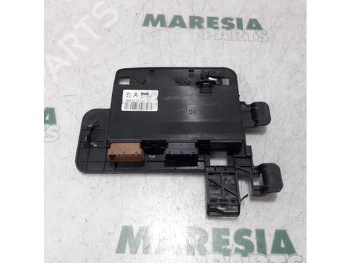 Used Electronic module CITROËN C6 (TD_) 2.7 HDi (204 hp) 31461538