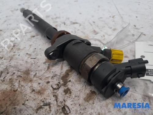 Injector PEUGEOT 5008 (0U_, 0E_) 1.6 HDi | BP31445954M100 - Image 2