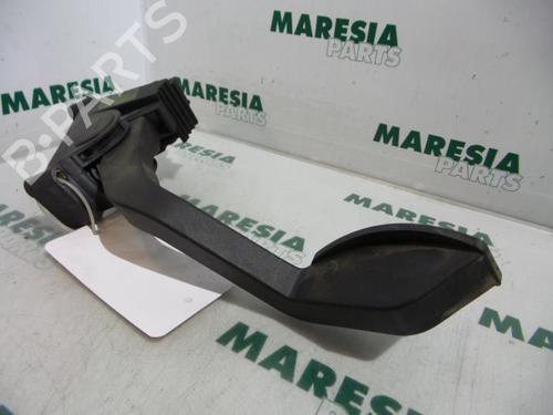 Used Electronic module FIAT PUNTO (188_) 1.9 JTD 80 (188.237, .257, .337, .357) (80 hp) 31481102