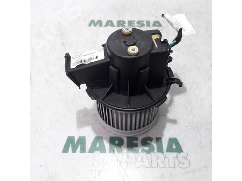 Used Heater blower motor FIAT 500 (312_) 1.2 (312AXA1A) (69 hp) 31521536