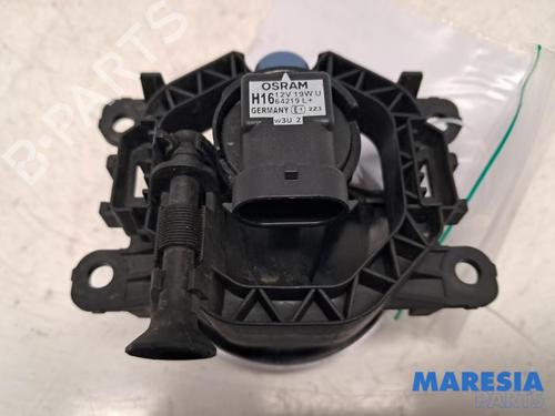 Right front fog light RENAULT CAPTUR I (J5_, H5_) 0.9 TCe 90 | BP31515666C31