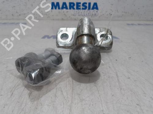 Kule for tilhengerfeste/Mekanisme PEUGEOT BOXER Van 2.2 HDi 110 (110 hp) 31482926