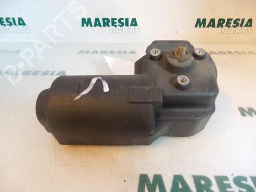Used Front wiper motor ALFA ROMEO 146 (930_) 1.6 i.e. 16V T.S. (930.B2B, 930.B2C) (120 hp) 31463916