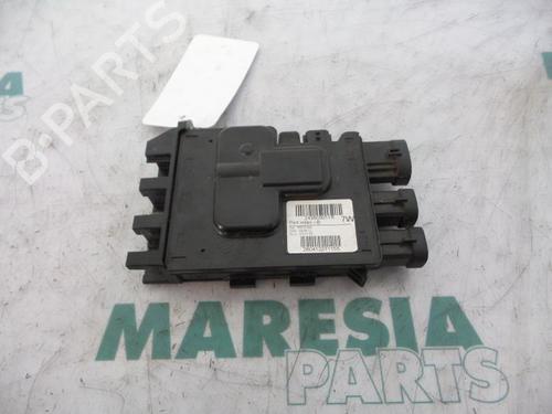control-unit-renault-megane-iii-grandtour-kz01-2008-2009-2010-2011-2012-2013-2014-2015-2016-31502285 main image