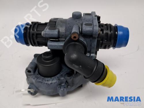 Used Thermostat housing Thermostat housing 39449668 39449668