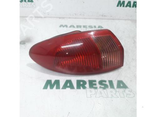 Used Left taillight ALFA ROMEO 147 (937_) 1.6 16V T.SPARK ECO (937.AXA1A, 937.BXA1A) (105 hp) 31515000