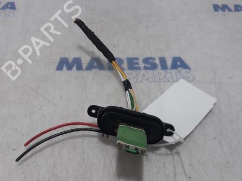 Used Electronic sensor RENAULT KANGOO Express (FW0/1_) 1.5 dCi 75 (FW07, FW10, FW04) (75 hp) 31526152