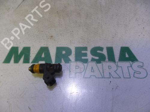 Used Injector RENAULT LAGUNA II Grandtour (KG0/1_) 1.6 16V (KG0A, KG0L) (107 hp) 31477477