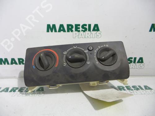 Used Climate control RENAULT CLIO II (BB_, CB_) 1.2 16V (BB05, BB0W, BB11, BB27, BB2T, BB2U, BB2V, CB05,... (75 hp) 31388747