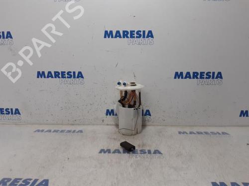 Used Fuel pump OPEL VIVARO B Van (X82) 1.6 CDTI (05) (90 hp) 31403842