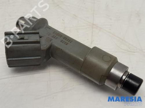 Used Injector PEUGEOT 107 (PM_, PN_) 1.0 (68 hp) 31488221