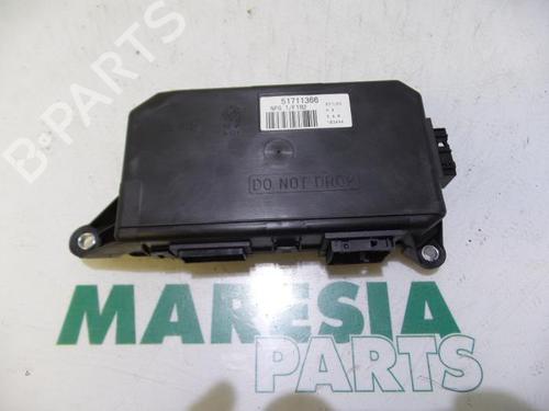 Used Control unit FIAT STILO (192_) 1.6 16V (192_XB1A) (103 hp) 31509821