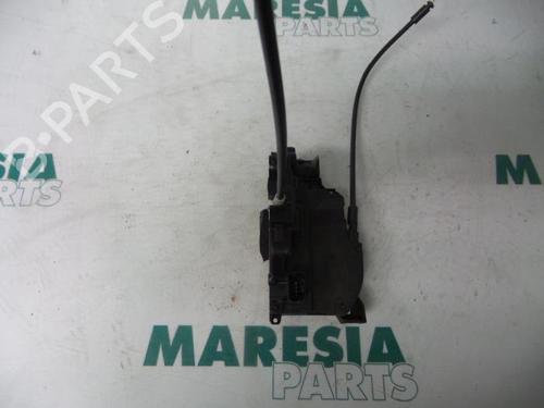 electronic-module-renault-clio-iii-br01-cr01-2005-2006-2007-2008-2009-2010-2011-2012-2013-2014-31467694 main image
