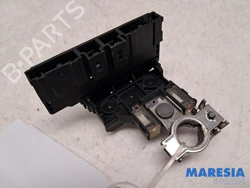 caixa-de-fusiveis-renault-clio-v-b7_-2019-31462520 main image