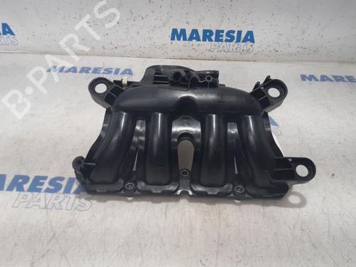 Used Injection rail PEUGEOT 5008 (0U_, 0E_) 1.6 16V (156 hp) 31386415