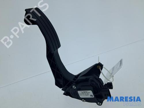 Used Pedal Pedal 38459394 38459394