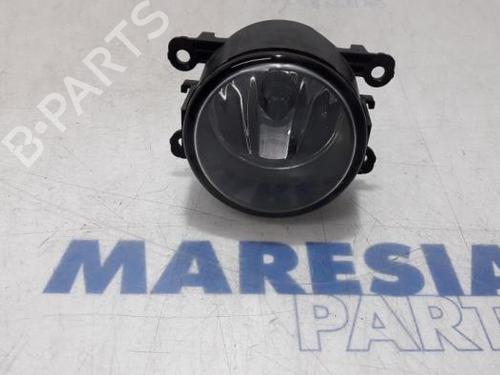 left-front-fog-light-renault-megane-iii-hatchback-bz01_-b3_-2008-31454851 main image