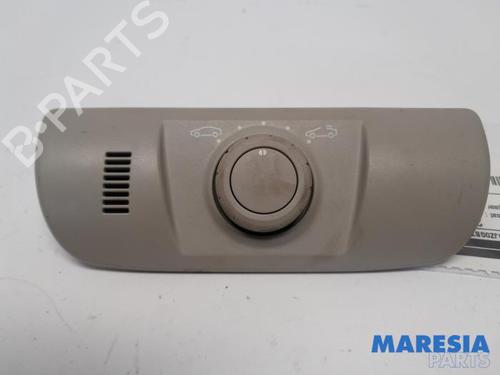 Used Switch RENAULT GRAND SCÉNIC III (JZ0/1_) 2.0 16V (JZ0G) (140 hp) 31514069