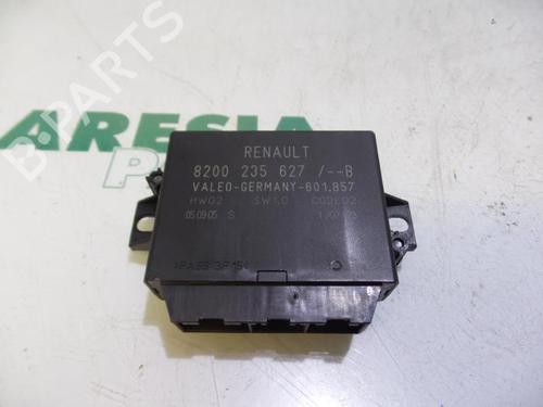 Used Electronic module RENAULT SCÉNIC II (JM0/1_) 2.0 (JM05, JM0U, JM1N, JM1U, JM2V) (135 hp) 31514932