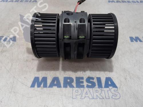 Used Heater blower motor RENAULT MEGANE III Hatchback (BZ0/1_, B3_) 1.4 TCe (BZ0F, BZ1V) (131 hp) 31411909