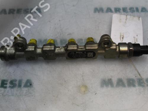 Used Injection rail RENAULT LAGUNA II Grandtour (KG0/1_) 2.2 dCi (KG0F) (150 hp) 31498936