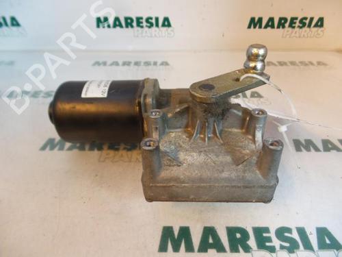 Used Front wiper motor PEUGEOT 307 Break (3E) 1.6 HDi 110 (109 hp) 31482839