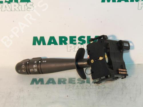 steering-column-stalk-renault-laguna-ii-grandtour-kg01_-2001-2002-2003-2004-2005-2006-2007-31450905 main image