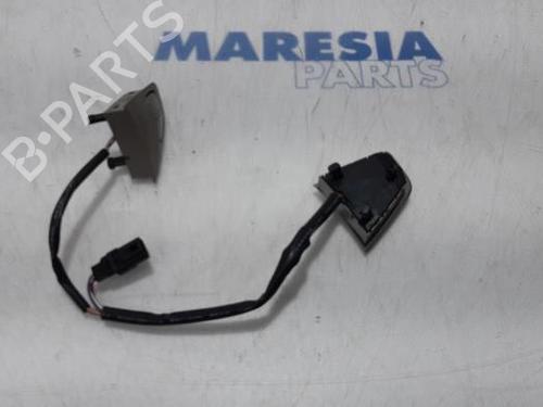 Schakelaar RENAULT ZOE (BFM_) ZOE (88 hp) 31491732